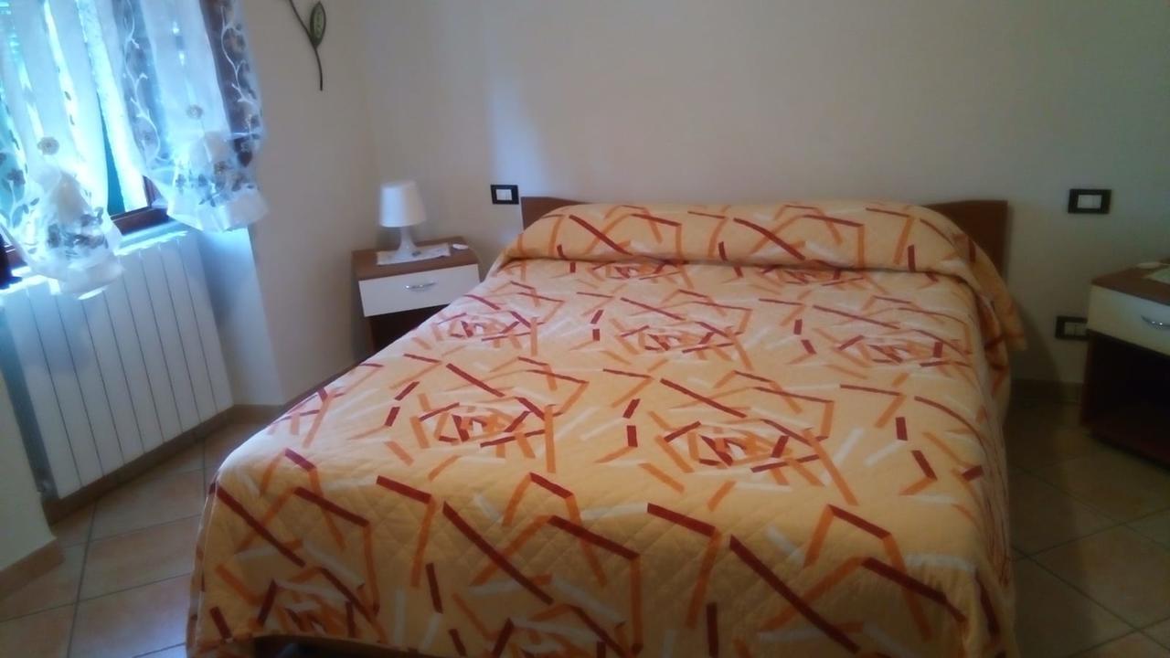 Casa Vacanze L'Agrifoglio Bed & Breakfast Magliolo Luaran gambar