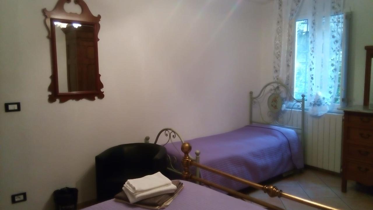 Casa Vacanze L'Agrifoglio Bed & Breakfast Magliolo Luaran gambar