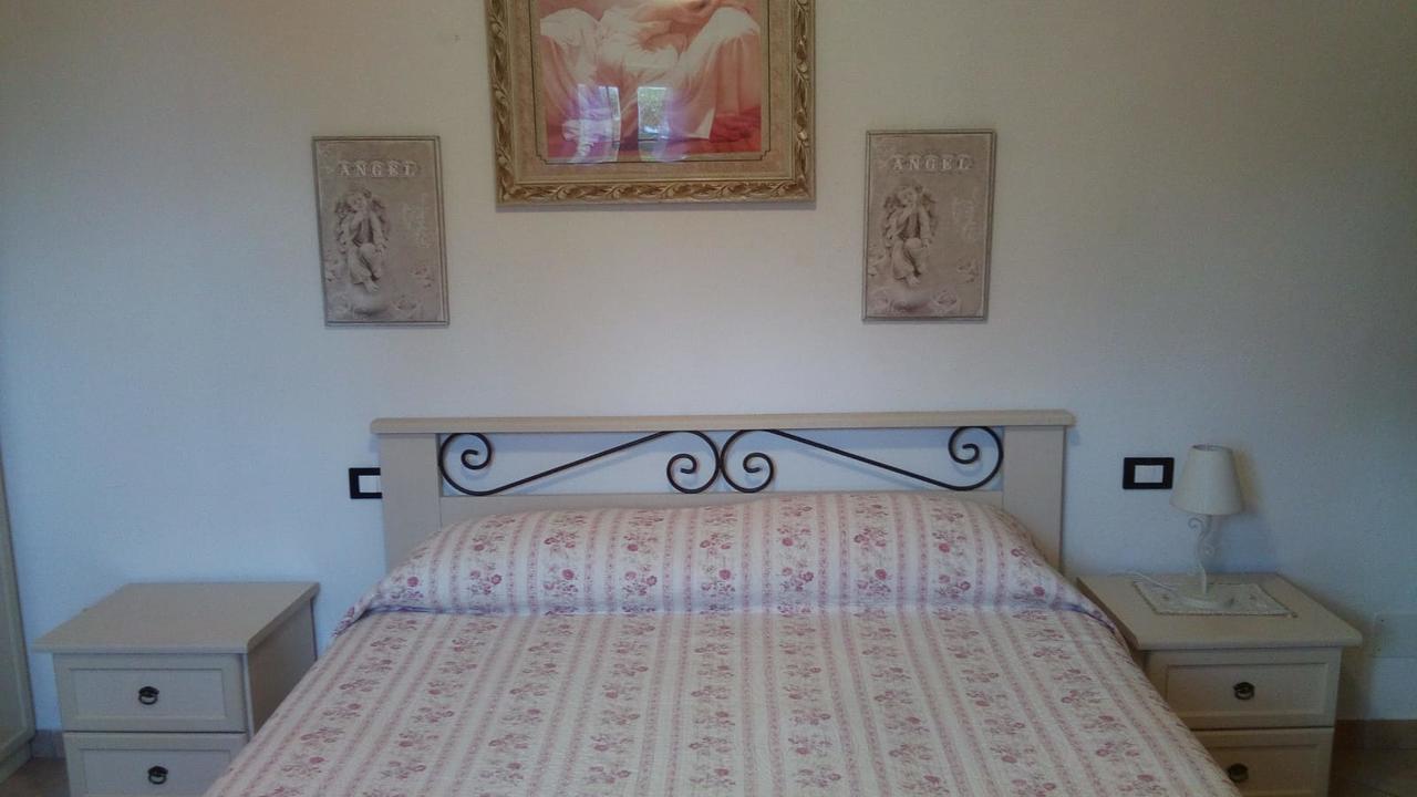 Casa Vacanze L'Agrifoglio Bed & Breakfast Magliolo Luaran gambar