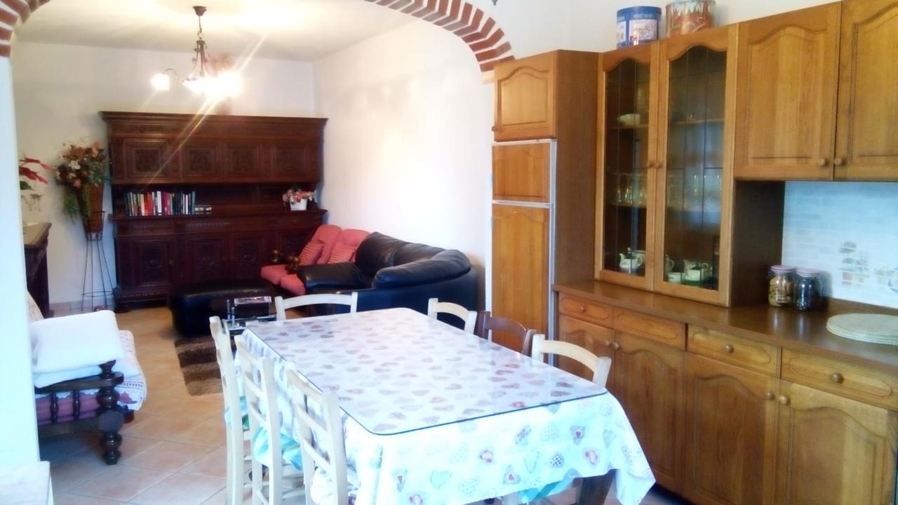 Casa Vacanze L'Agrifoglio Bed & Breakfast Magliolo Luaran gambar